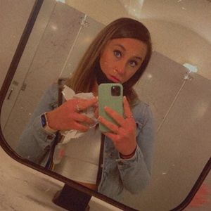 Meet your Posher, Lindsey